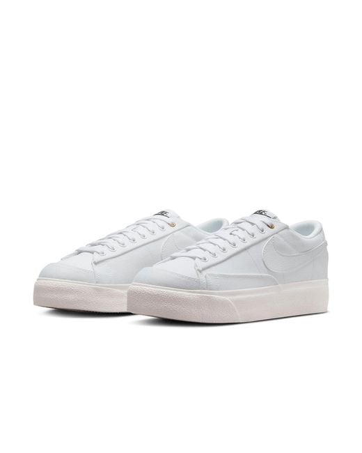 Nike White (Wmns) Blazer Platform Low Canvas