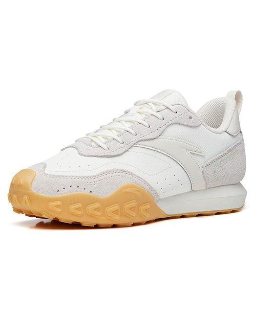 Anta White (Wmns) Life Series Sneakers