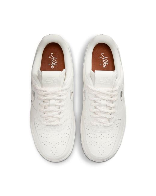 Nike White Air Force 1 '07 Lv8 Shoes