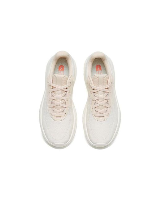 Anta White (Wmns) Shock-Absorbing Low-Top Running Shoes