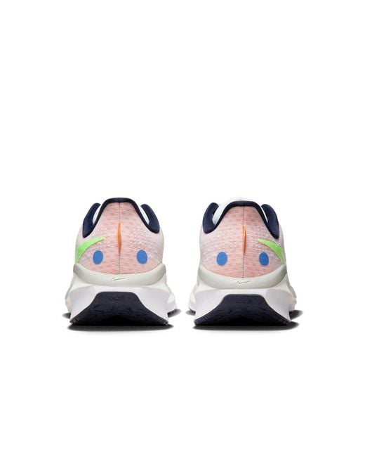 Nike White (Wmns) Air Zoom Vomero 17