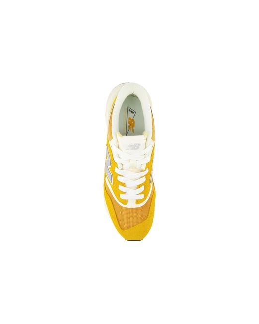 New Balance Yellow 997R Cream' for men