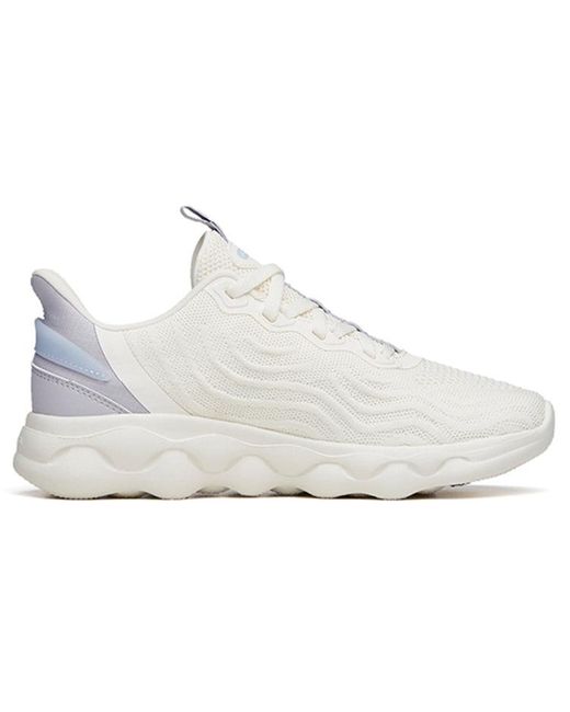 Anta White (Wmns) Running Series Sneakers