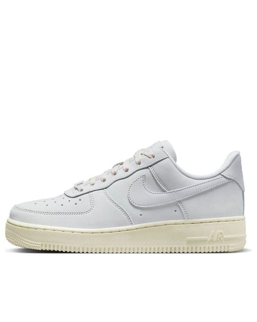 Nike wmns air force 1 '07 se premium hotsell