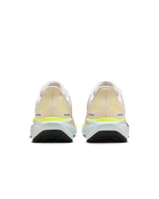 Nike White (Wmns) Air Zoom Pegasus 41 'Summit Crimson'