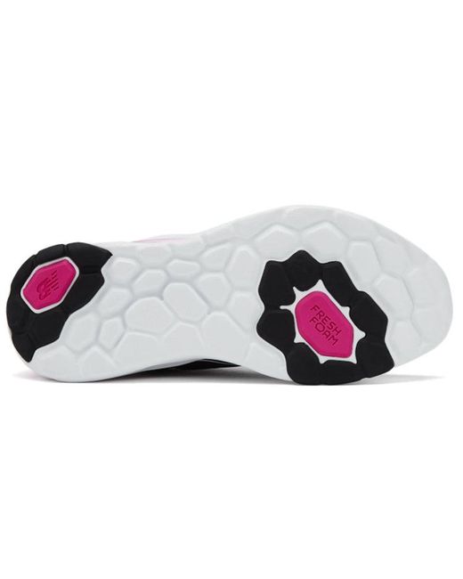 New Balance Black (Wmns) Fresh Foam Roav V2