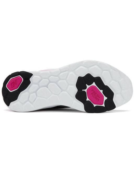 New Balance Black (Wmns) Fresh Foam Roav V2