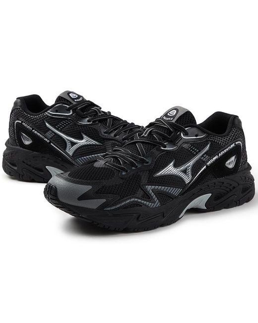 Mizuno Black Adventure 'Twe Nonslip Durable Lowtop' for men