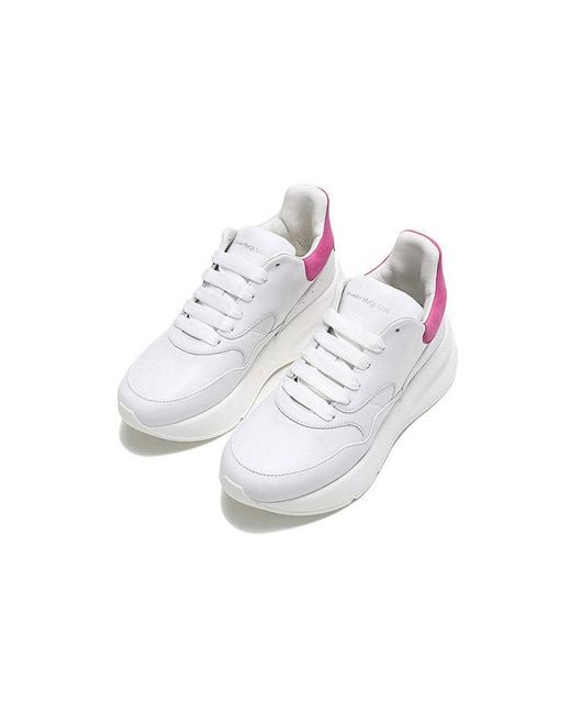 McQueen White (Wmns) Oversized Runner Sneakers Rose'