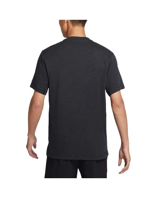 Nike Black Primary Swoosh Dri-Fit T-Shirt Asia Sizing for men