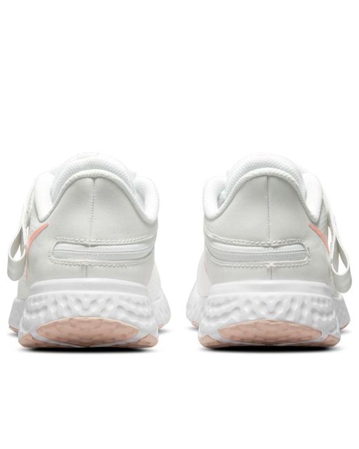 Nike White (Wmns) Revolution Flyease 'Summit Crimson Bliss'