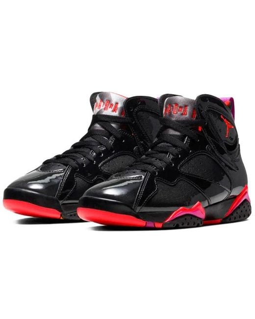 Nike Black (Wmns) 7 Retro Gloss'