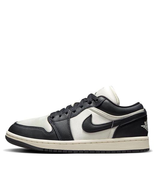 Nike Black (Wmns) 1 Low Se 'Vintage Panda'