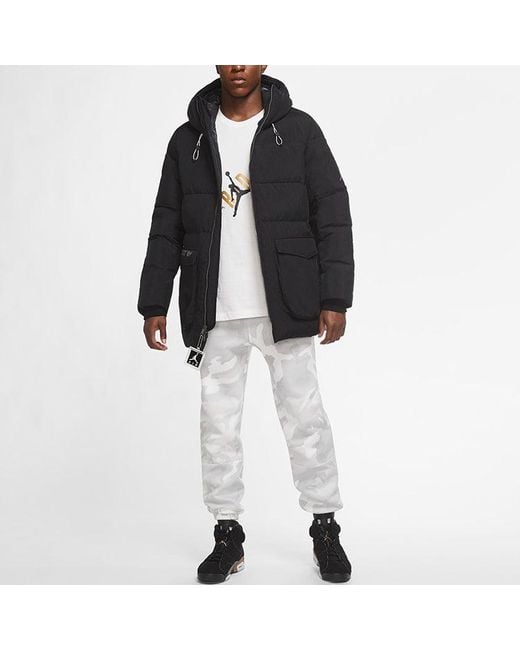 Nike Black Casual Sports Hooded Stay Warm Down Jacket for men