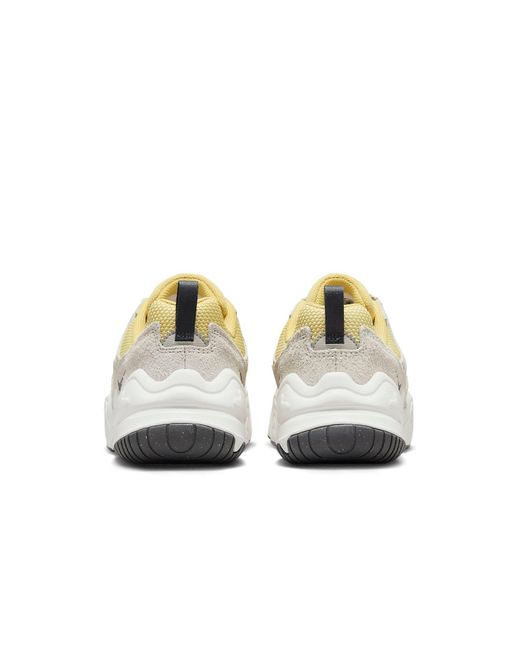 Nike White (Wmns) Tech Hera 'Saturn Light Bone'