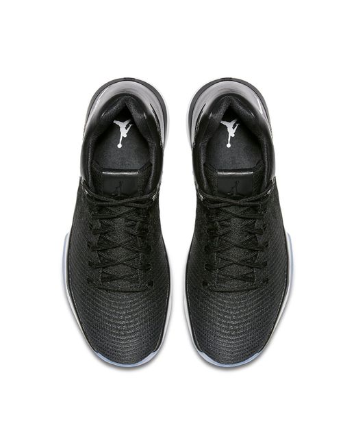 Nike Black 31 Low for men