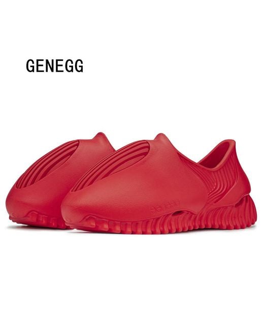 GENEGG Red Foam Runner Whale 'Ruby' for men
