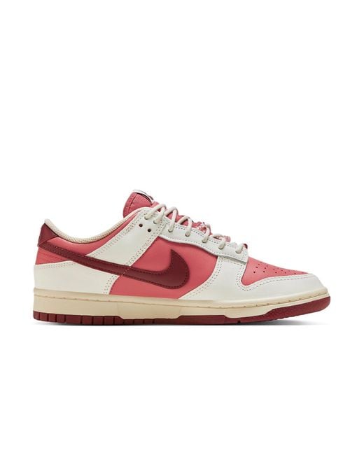 Nike Pink (Wmns) Dunk Low 'Valentine's Day 2024 Alternate'