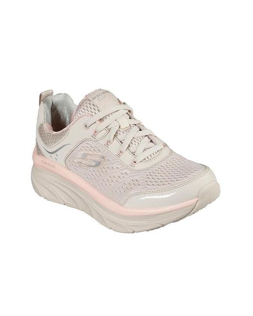 Skechers White (Wmns) Relaxed Fit D'Lux Walker Low Top