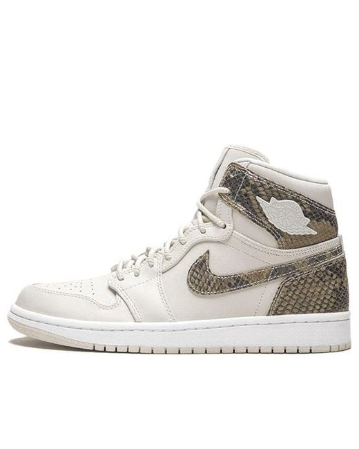 Nike White (Wmns) 1 Retro High Premium 'Phantom'