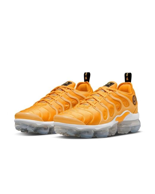 Nike Orange (Wmns) Air Vapormax Plus 'Go The Extra Smile'