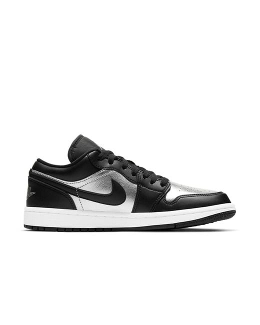 Nike Black (Wmns) 1 Low Se Toe'