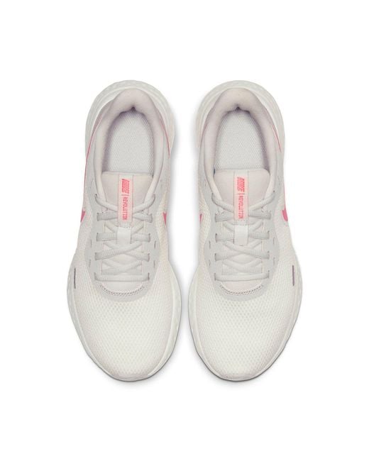 Nike White (Wmns) Revolution 5