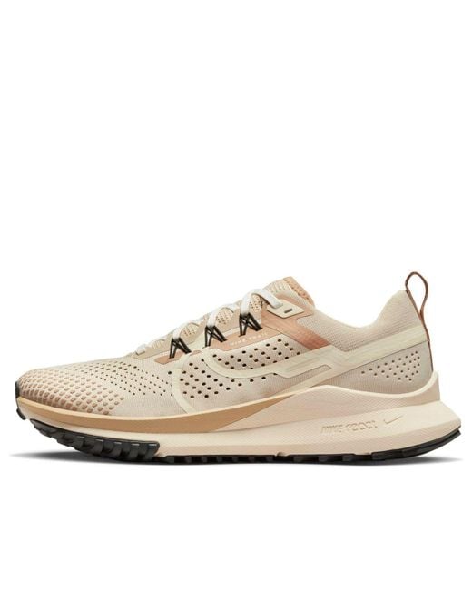 Nike White (Wmns) React Pegasus Trail 4 'Sanddrift'