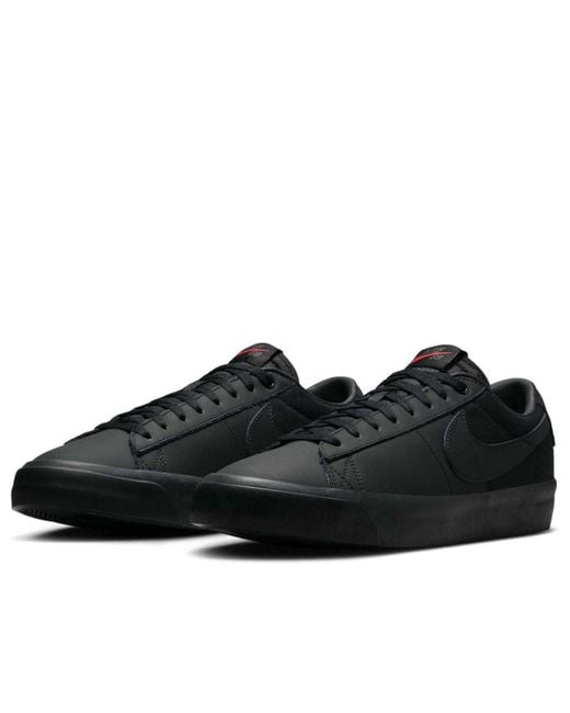 Nike Black Sb Zoom Blazer Low Pro Gt Iso 'Triple' for men