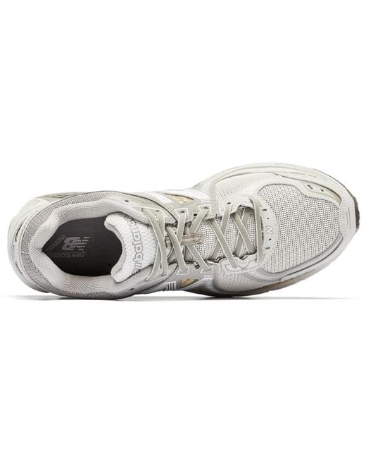 New Balance White 860 V2 'Mars' for men