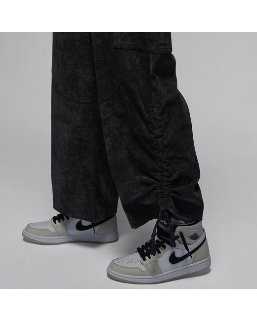 Nike Black (Wmns) Chicago Corduroy Pants