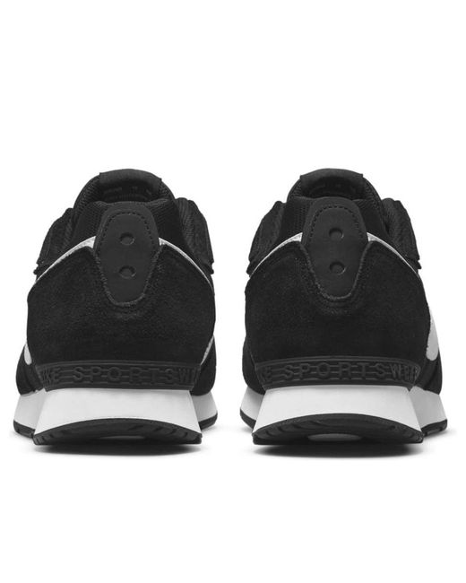 Nike Black Venture Runner Wide for men