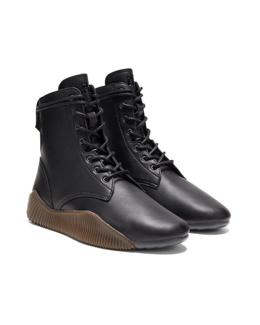Onitsuka Tiger Black Acromount Boots for men