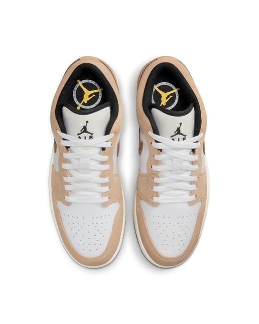 Nike White 1 Low Se Elephant' for men