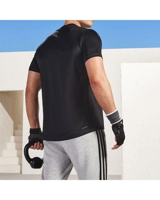 Adidas Black Solid Color Logo Casual Short Sleeve T-Shirt for men