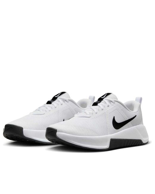 Nike White Mc Trainer 3 Workout Shoes for men