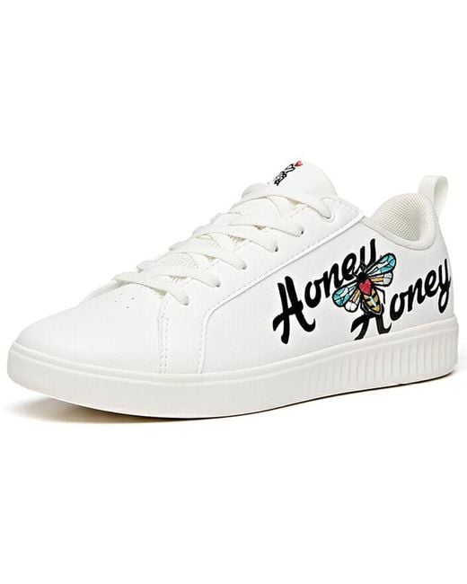 Anta White (Wmns) Life Series Low Top 'Slip-Resistant Shock Absorption'