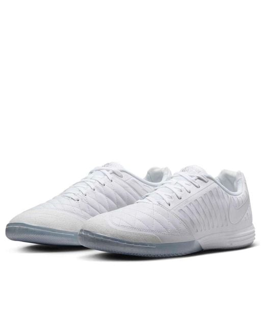 Nike White Lunargato Ii Indoor/Court Low-Top Soccer Shoes for men