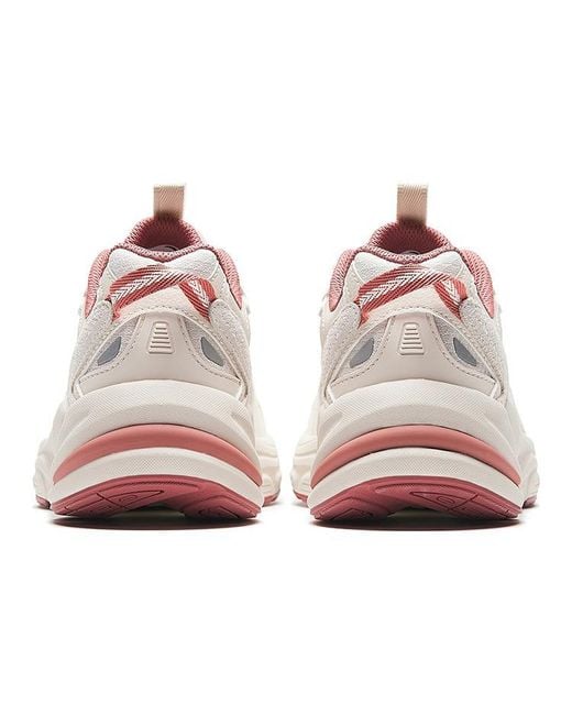 Anta White (Wmns) Explore