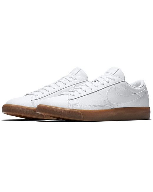 Nike White Blazer Low Le 'Gum Med' for men