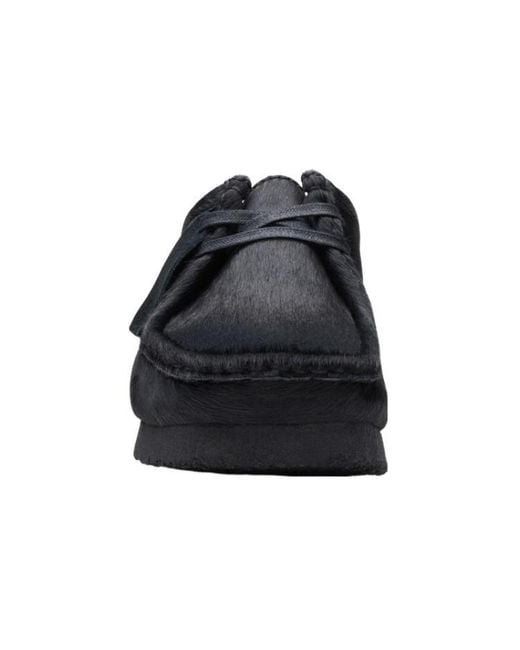 靴 Clalrks Wallabee Hair On black Wallabee - Black Hair On – Feature