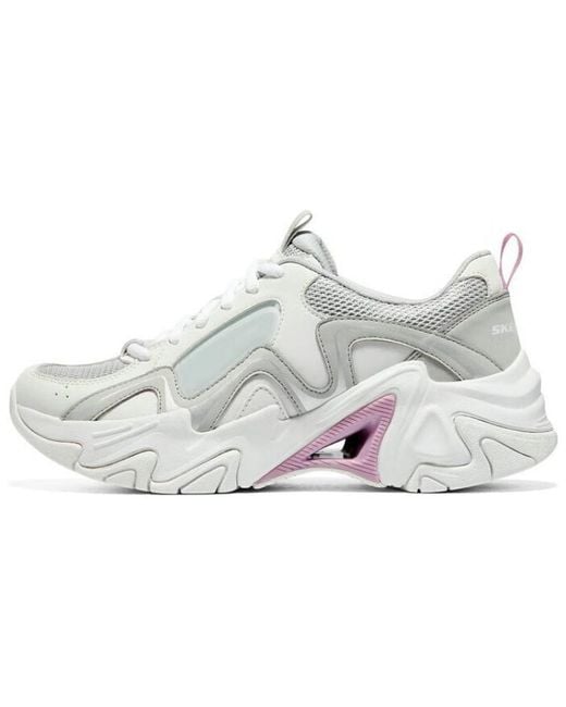 Skechers White (Wmns) Stamina V3
