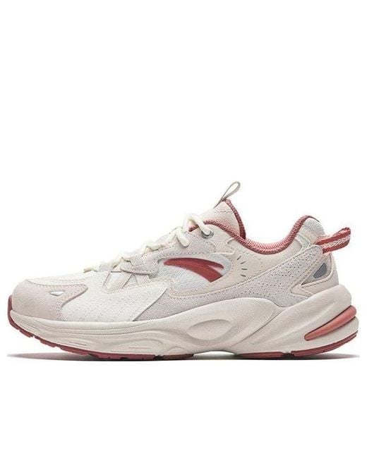 Anta White (Wmns) Explore