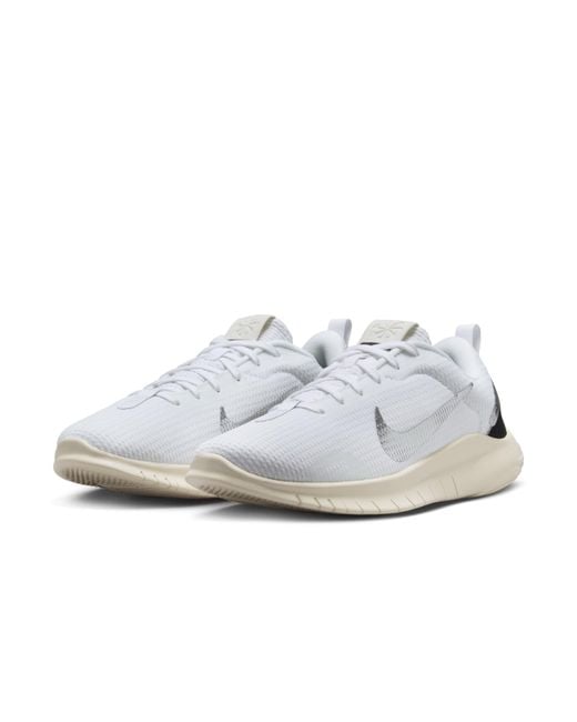 Nike White (Wmns) Flex Experience Run 12 Metallic'