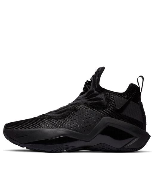 Nike Black Lebron Soldier 14 Basketball Shoes for men