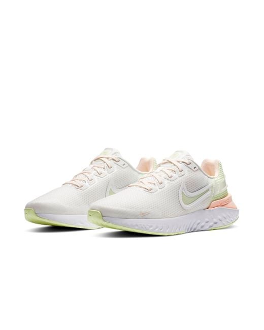 Nike White (Wmns) Legend React 3 'Barely Volt'