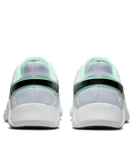 Nike White (Wmns) Legend Essential 2 Mint Foam'