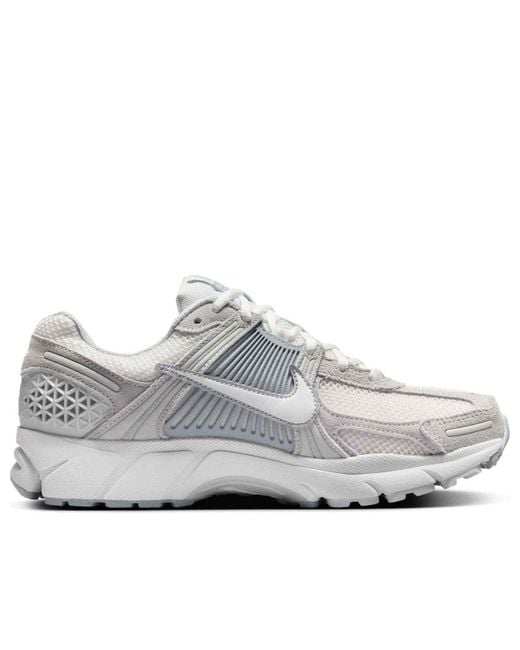 Nike White (Wmns) Air Zoom Vomero 5 'Pure Platinum Platinum Tint Wolf Summit'