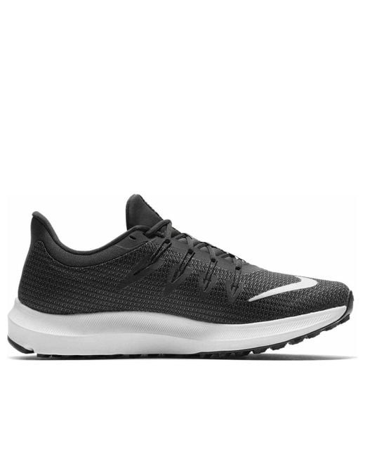 Nike Black (Wmns) Quest