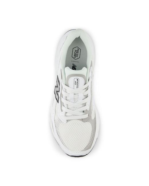 New Balance White Fresh Foam Arishi V4 With Ight Old Etallic And Gum' for men
